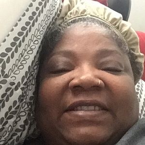 Meet your Posher, Crystal